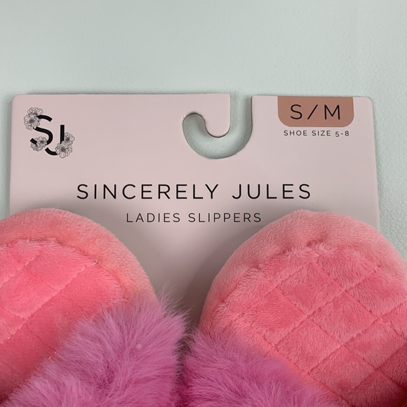 Sincerely Jules Pink Fuzzy Slippers Size Medium Cushion Cross over New NWT - Picture 4 of 12